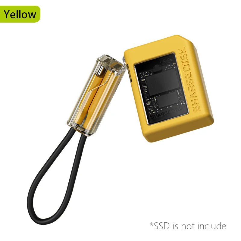 Boîtier SSD M.2 NVMe jaune avec câble sur fond blanc.