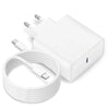 كابل وشاحن فاست USB-C أبيض لأجهزة آبل.