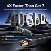 Schwarzes Cat8 Ethernet-Patchkabel neben Text, der 40Gbit/s-Geschwindigkeit und den Vergleich zu Cat7 hervorhebt.