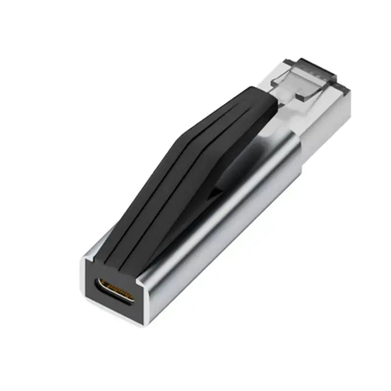 محول USB-C إلى إيثرنت فضي مع غطاء حماية أسود