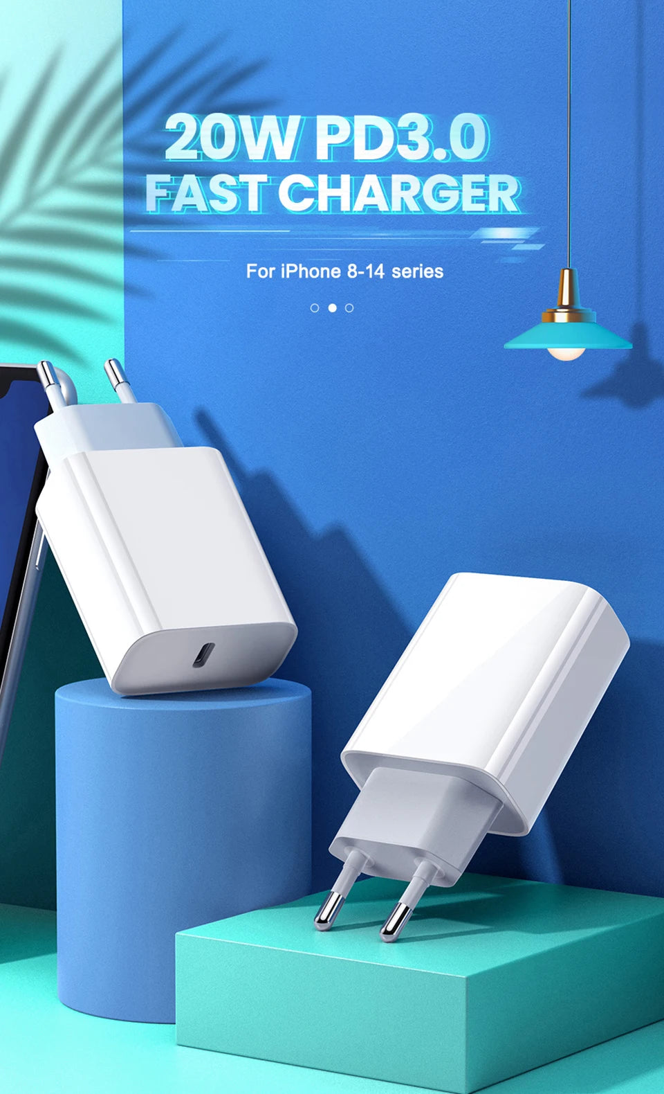 Weißer 20W PD3.0 Schnellladegerät vor einem Smartphone an einer blauen Wand.