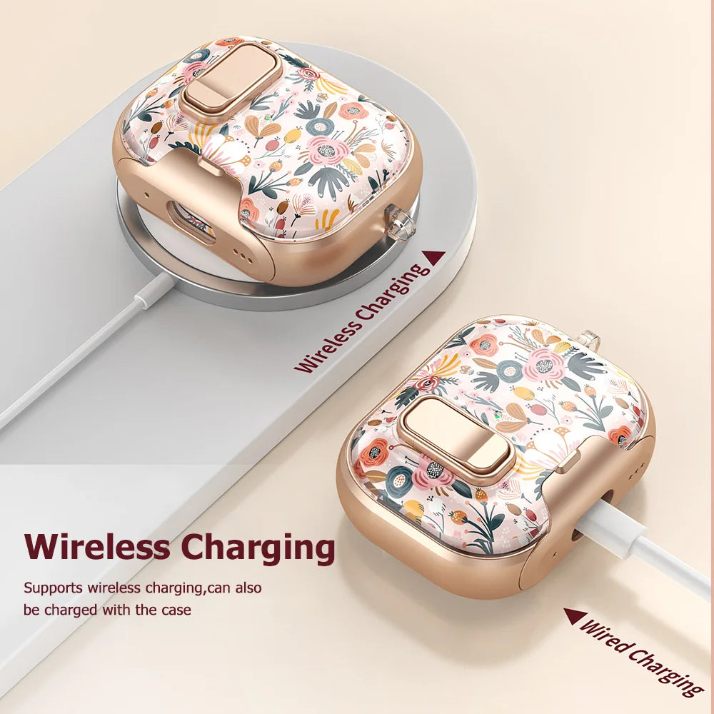Estuche protector de silicona dorado para AirPods Pro, mostrando opciones de carga inalámbrica y cableada.