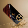 Goldener Metall-Halterungs-Case für iPhone, präsentiert vor neutralem Hintergrund.
