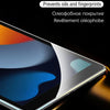 Primer plano de la pantalla de un smartphone mostrando un recubrimiento oleofóbico en la superficie del cristal.