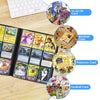 Una colección de cartas coleccionables como Yu-Gi-Oh, Baseball, Pokémon y fútbol mostradas en una carpeta.