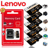 Embalaje rojo para un adaptador de tarjeta de memoria Lenovo con opciones de tarjeta SD y TB