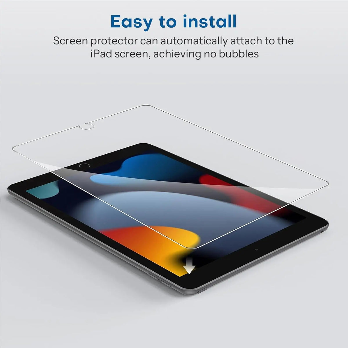 Un protector de pantalla de vidrio templado se está aplicando a una pantalla de iPad.