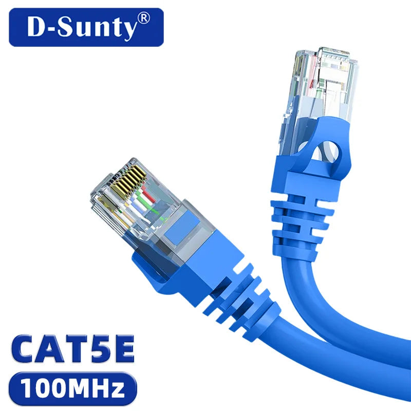 Blasser D-Sunty CAT5E Ethernet-Kabelstecker und -Kabelanschluss.