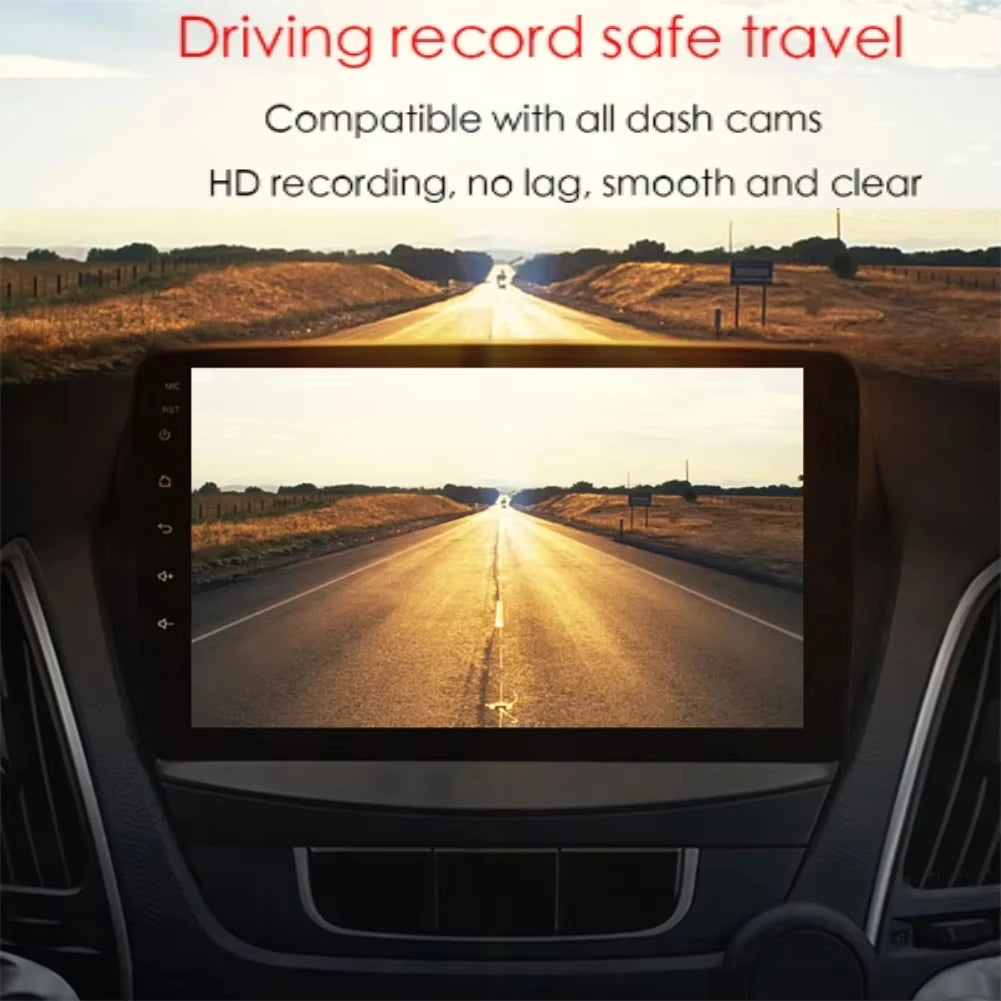 Pantalla de un tablero mostrando una vista clara de una carretera, promoviendo viajes seguros.