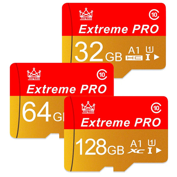 Tres tarjetas de memoria King USB Extreme PRO con capacidades de 32GB, 64GB y 128GB.