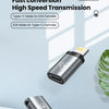 Schwarzer Adapter zum schnellen Laden und Datenübertragung zwischen Type-C und iOS-Geräten.