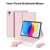 Una funda rosa que sostiene una tableta, junto a un teclado y mouse Bluetooth desmontables.