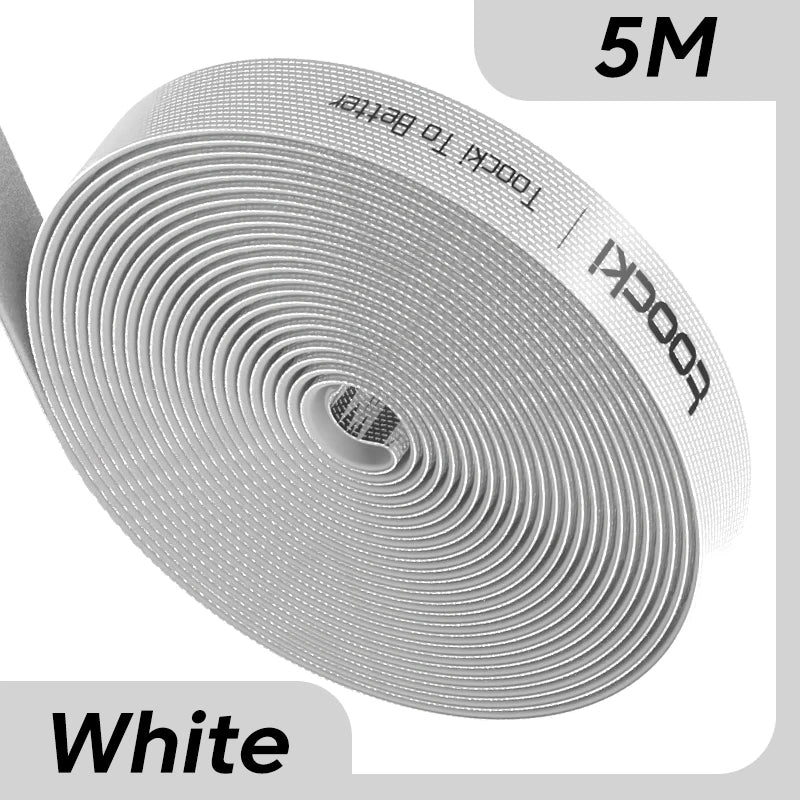 Eine Rolle weißes Kabelorganisator-Winderband mit 5 Meter Länge sichtbar.