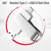 محرك أقراص فلاش فضي معدني مع موصل Type-C ومحول USB 2.0، معروضة في عرض دوران 360 درجة.