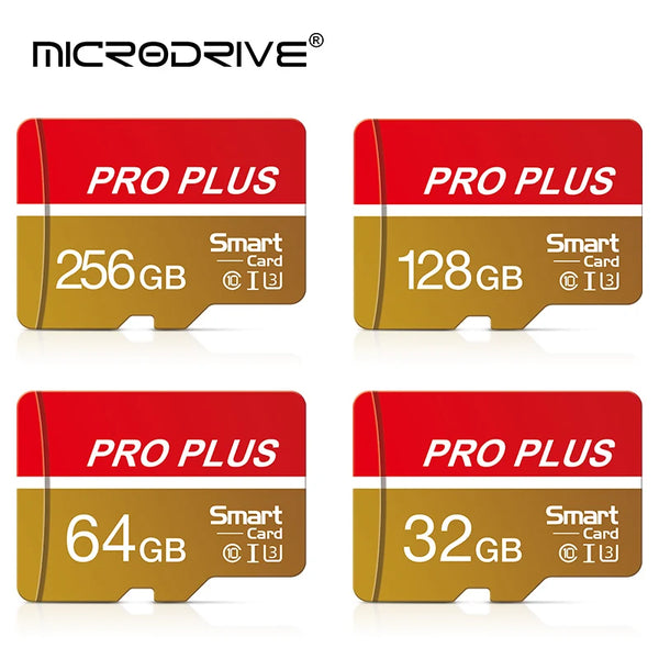 Quatre cartes mémoire MicroDrive PRO PLUS en rouge et or, capacités de 256GB, 128GB, 64GB et 32GB.
