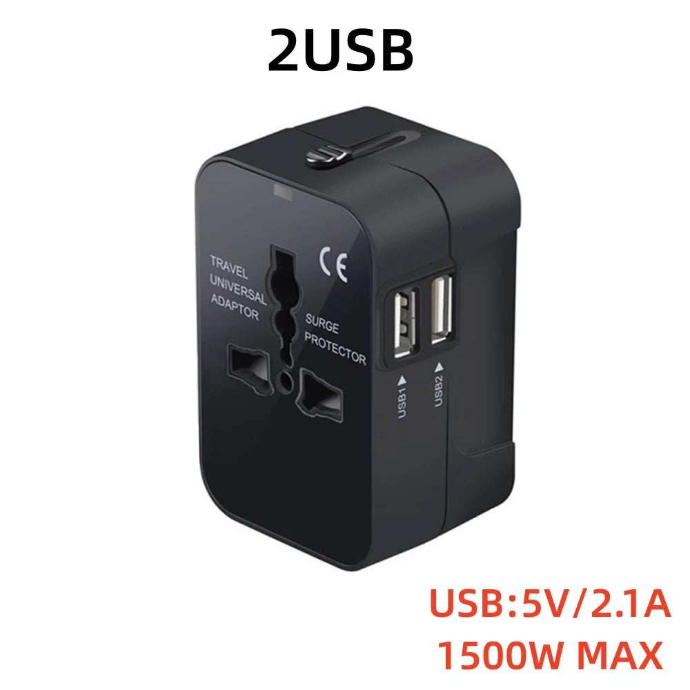 محول متعدد الاستخدامات أسود مع حماية من زيادة التيار ومخارج USB