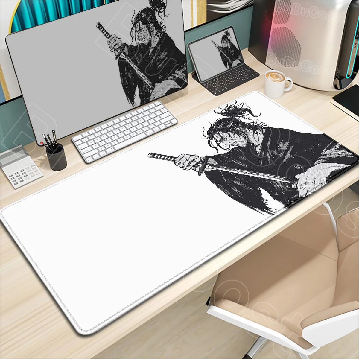 A white gaming mousepad featuring an illustration of Miyamoto Musashi from the Vagabond manga.