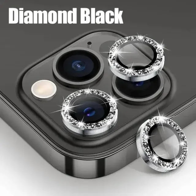 Nahaufnahme einer Diamond Black Handyhülle mit mehreren klaren, funkelnden Glasbildschirmschutzern.