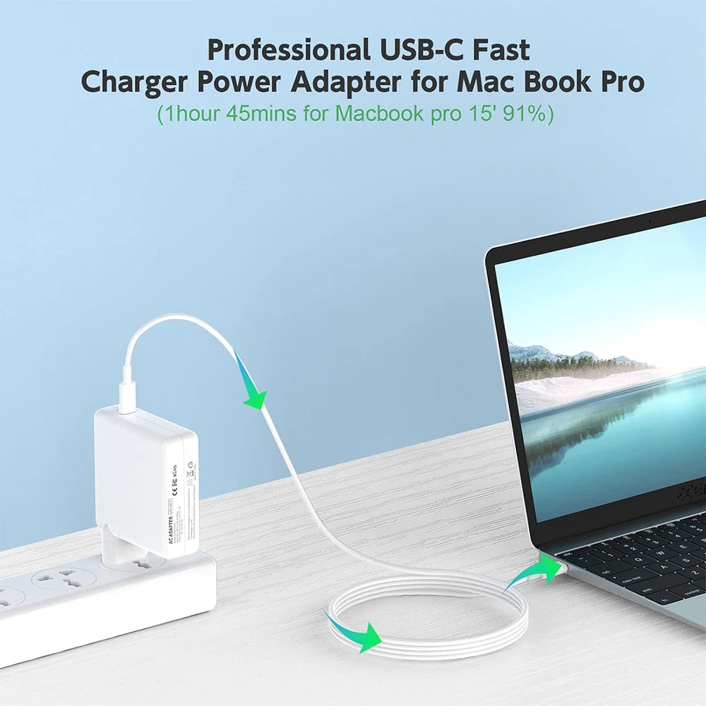 محول طاقة USB-C أبيض موصول بجهاز ماك بوك برو، يوضح قدرة الشحن السريع.