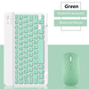 Weißes Bluetooth-Tastatur- und Maus-Set mit hellgrünen Tasten und passender Maus.