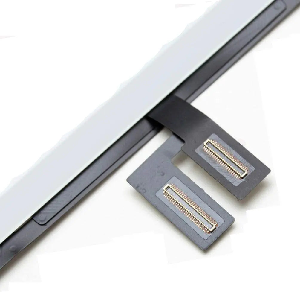 Nahaufnahme eines schwarzen iPad-Touchscreens-Digitizer-Ersatzteils.