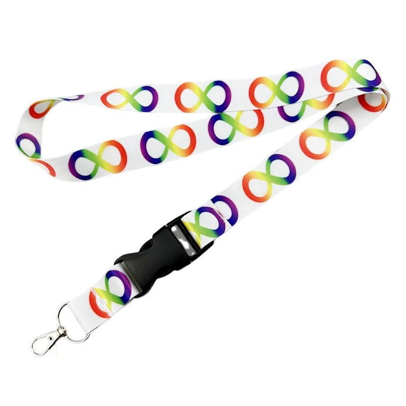 Weißer Lanyard mit Anime-Muster aus bunten Unendlichkeitssymbolen und einer schwarzen Clips.