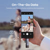 Una mano sostiene un smartphone mostrando opciones de transferencia de datos, ilustrando la transferencia de datos en movimie