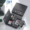 Schwarze 7-in-1 Aufbewahrungsbox mit mehreren Kartenfächern und einem Type-C-Adapter auf weißem Untergrund.