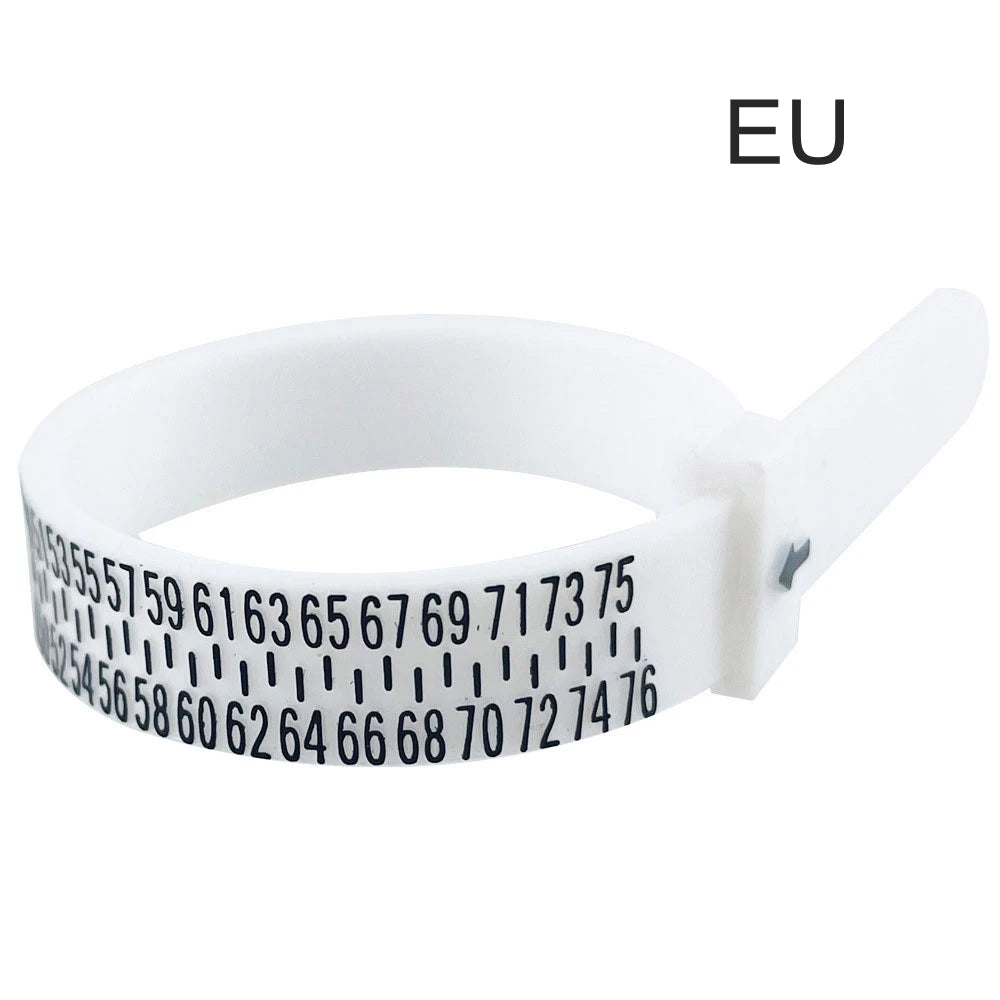 Weiße Messriemen- und Ringmaßband-Werkzeug mit flexiblem Gurt und kleiner Clips.