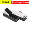 Rubans d'attache velcro noir auto-adhésifs mesurant 25x100 mm empilés.