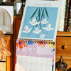 Calendario de escritorio decorativo mensual con páginas de noviembre y diciembre con diseños florales.