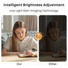 Vergleichsbild, das die intelligente Helligkeitsanpassungstechnologie für eine Webcam zeigt.