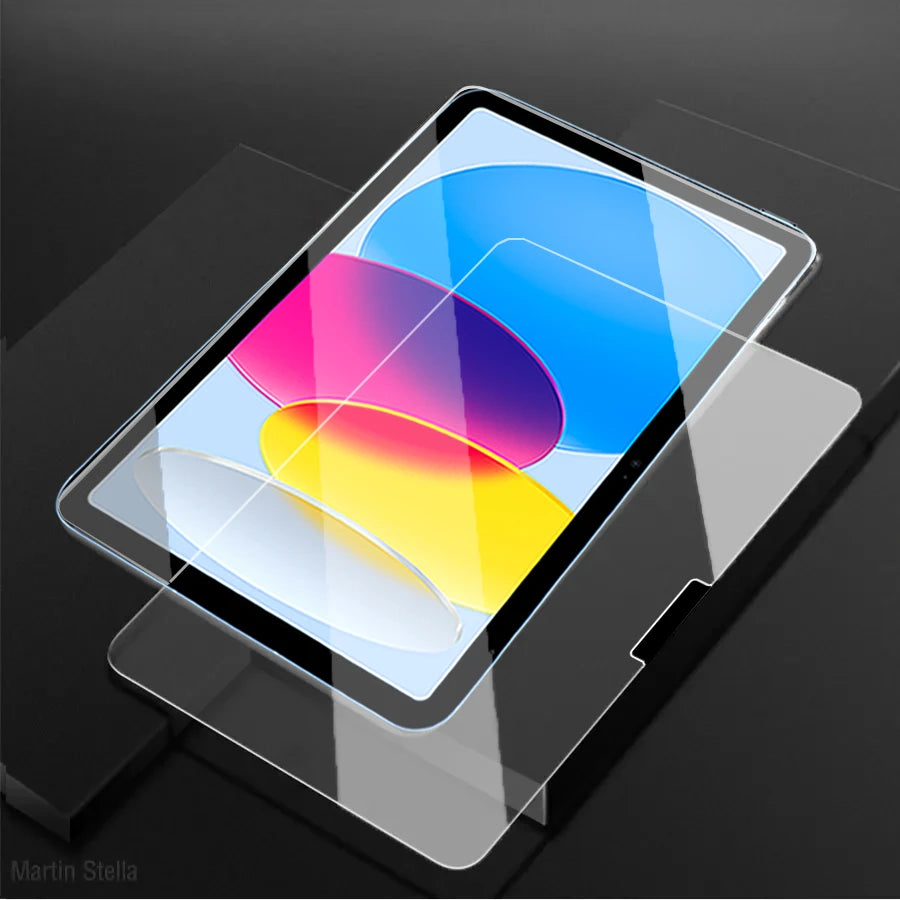Protector de pantalla de vidrio templado transparente para iPad, mostrando diseños degradados coloridos en la pantalla.