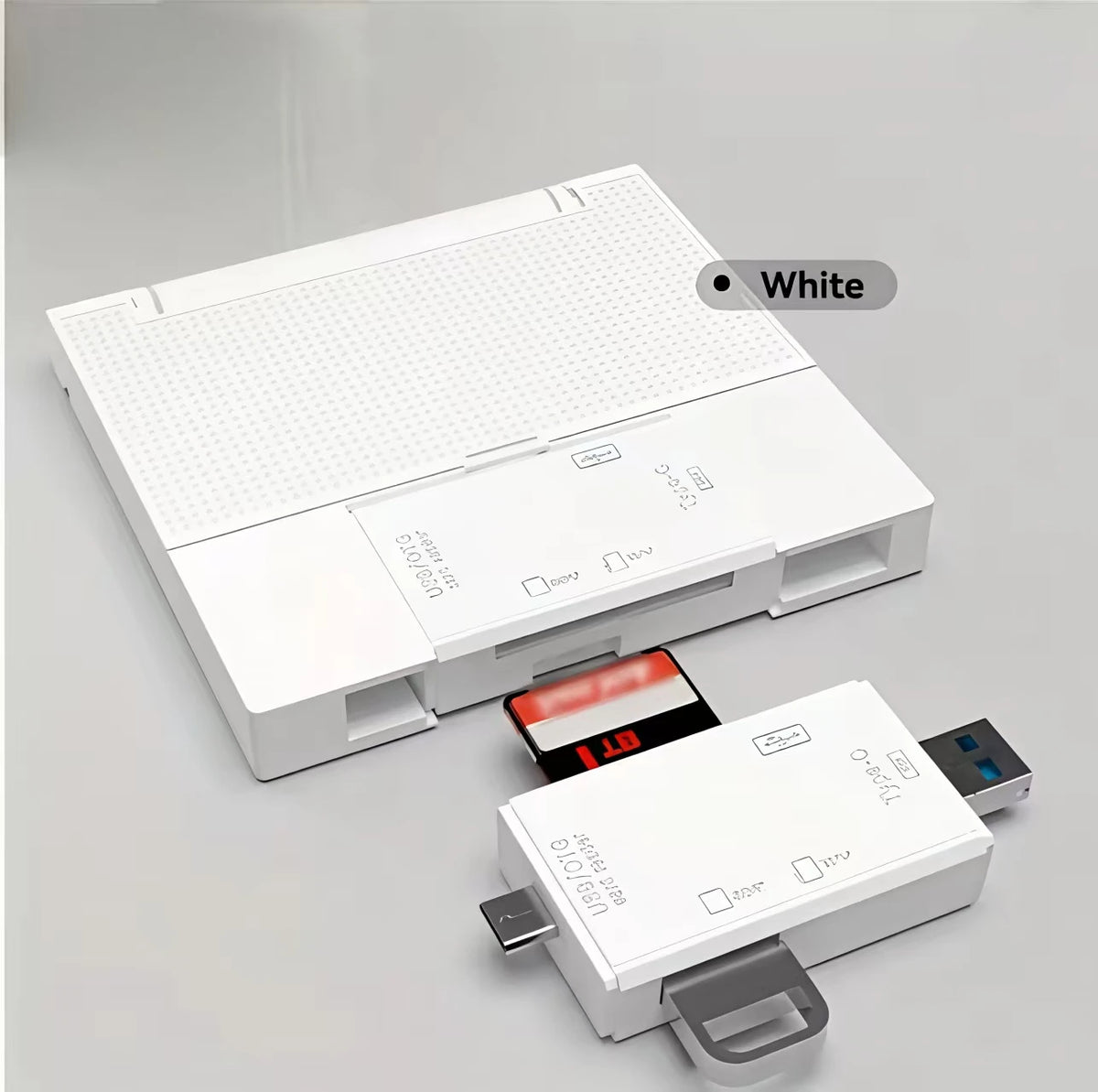 Weißer 7-in-1 Multi-Karten-Leser-Adapter mit Komponenten