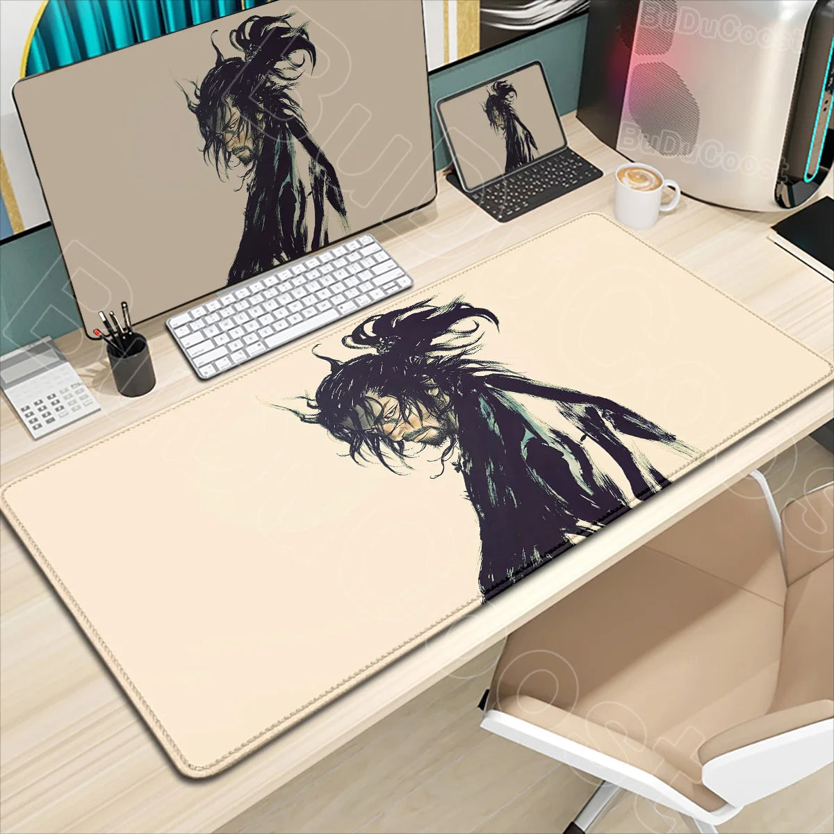 A beige gaming mousepad featuring a black silhouette of Miyamoto Musashi from the Vagabond manga.