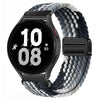Schwarze Smartwatch mit geflochtenem Armband, die Zeit 10:08 und ein Herzsymbol anzeigt.