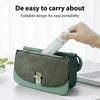 Grube faltbare Tasche oder Hülle für ein Tablet, die Portabilität und Design demonstriert.