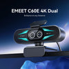 كاميرا ويب مزدوجة 4K من طراز EMEET C60E سوداء مع إضاءة RGB زرقاء، مثبتة على سطح أفقي.