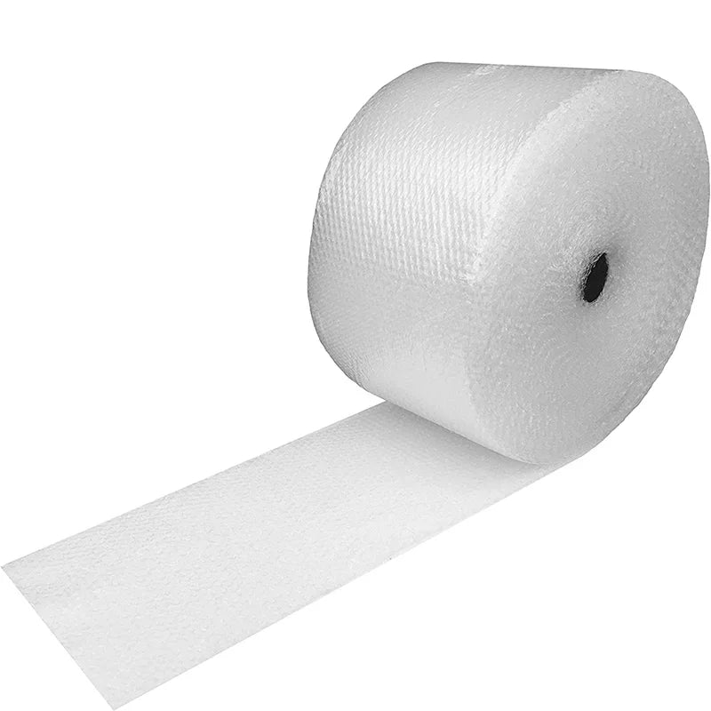A roll of thickened bubble wrap used for shockproof cushioning packaging.