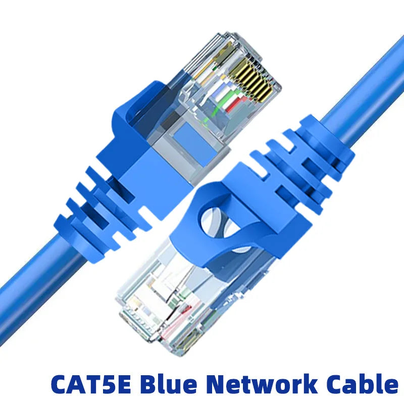 Blisses CAT5E Netzwerkkabel mit Stecker und Draht im Detail.