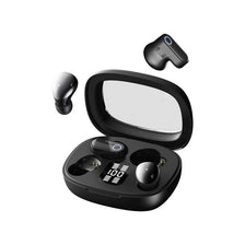 Étui noir sans fil Bluetooth pour écouteurs de sommeil, avec un écouteur posé dessus.