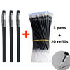 Un set de bolígrafos negros y 20 recargas para un set de plumas gel multicolor.