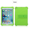 Funda de silicona verde lima para soporte de un iPad Mini, junto a la funda abierta.