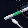 Stift wird verwendet, um ein Apple iPad aufzuladen, was schnelles Laden und 100% Echtzeitgenauigkeit demonstriert.