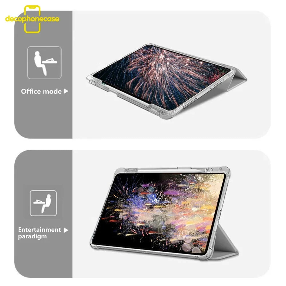 Vista cercana de un iPad protegido por una elegante funda de trifold rosa con lazos, mostrando un vibrante diseño de galaxia.